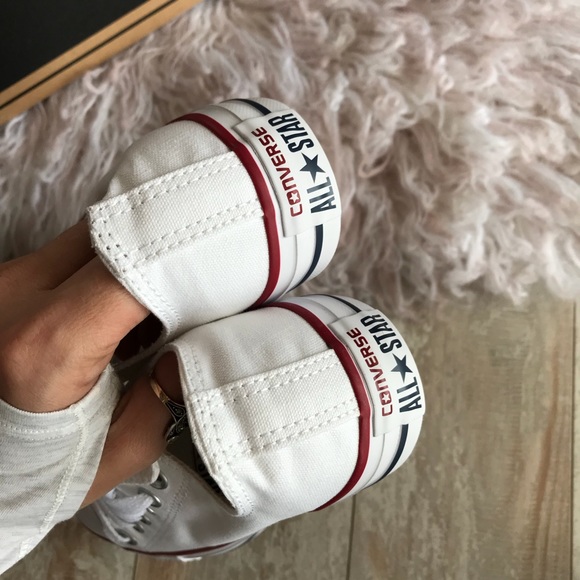 NWT Converse low tops white - Picture 6 of 8